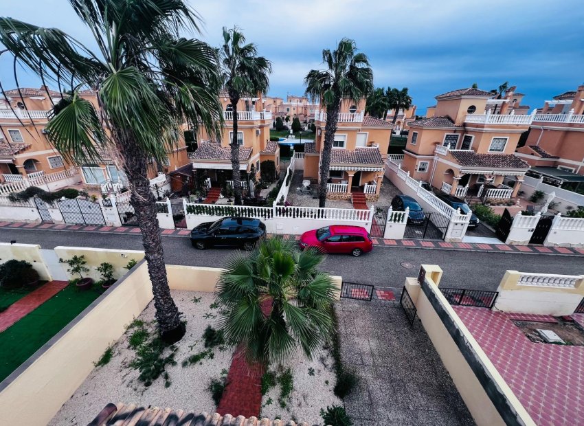 Herverkoop - Chalet - Algorfa - Urb. lo crispin