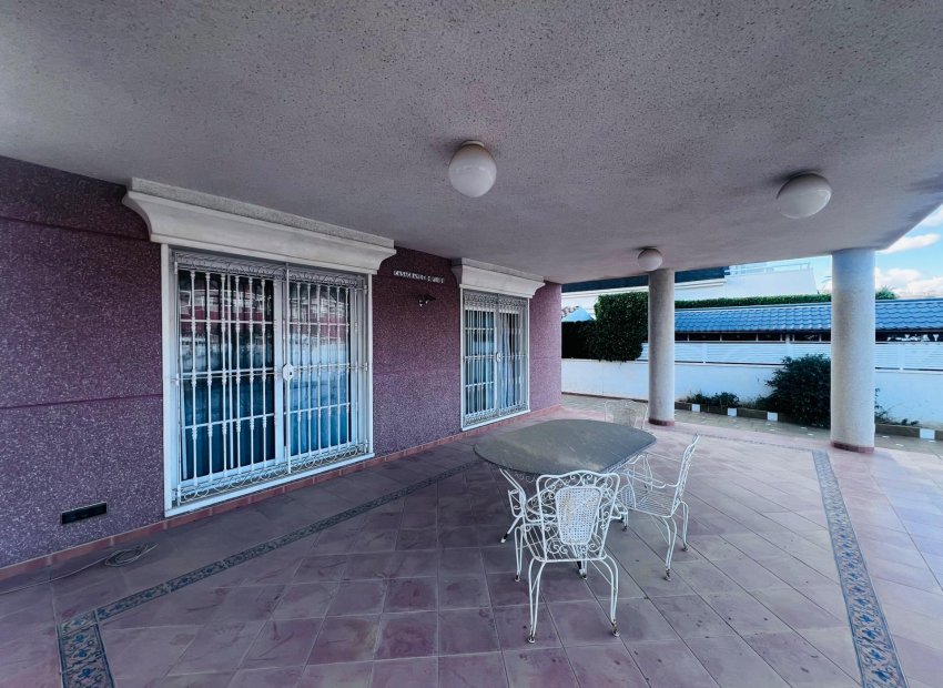 Herverkoop - Chalet - Elche - Ciudad Jardin