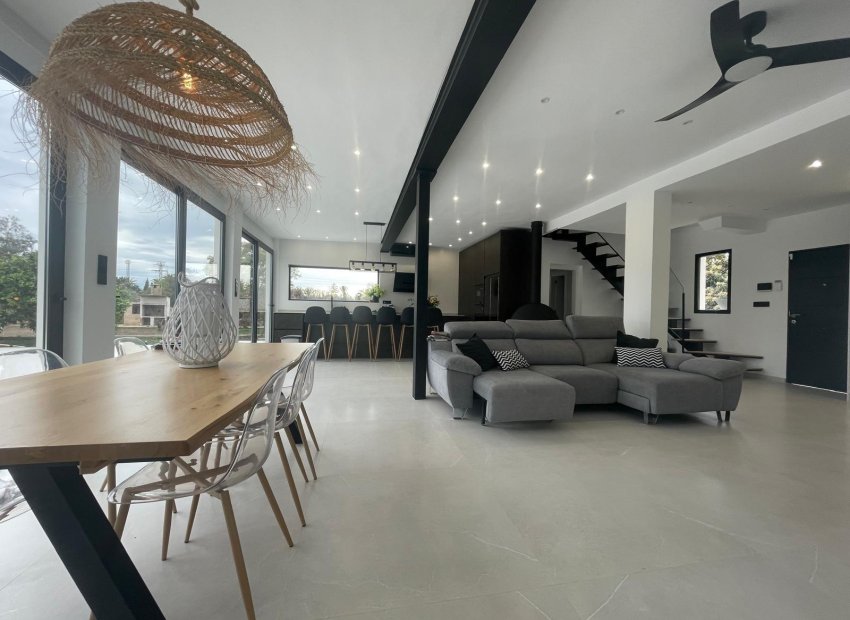 Herverkoop - Chalet - Elche Pedanías - Alzabares