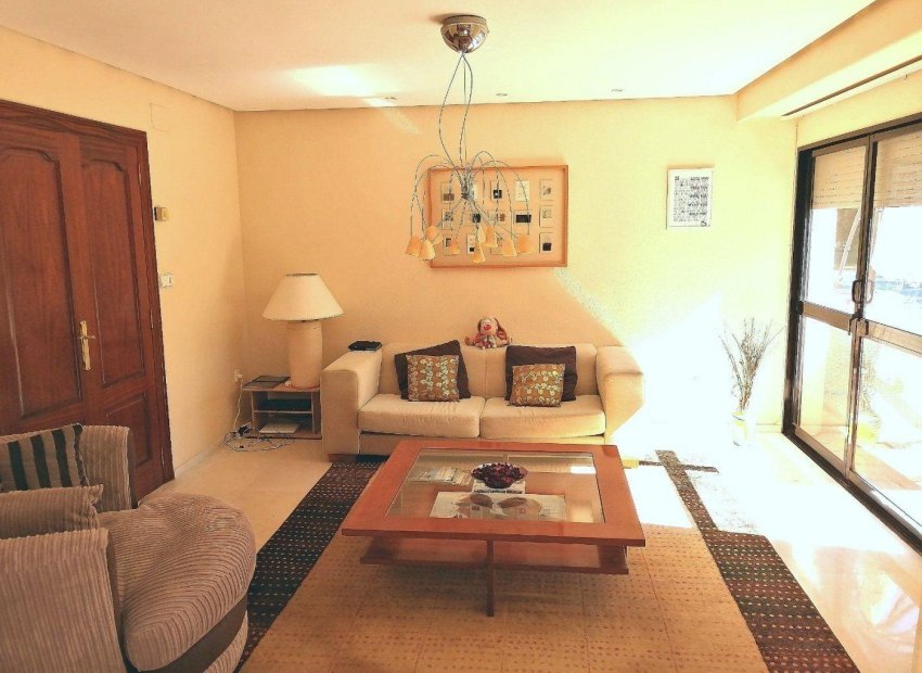 Herverkoop - Chalet - Elche Pedanías - Alzabares