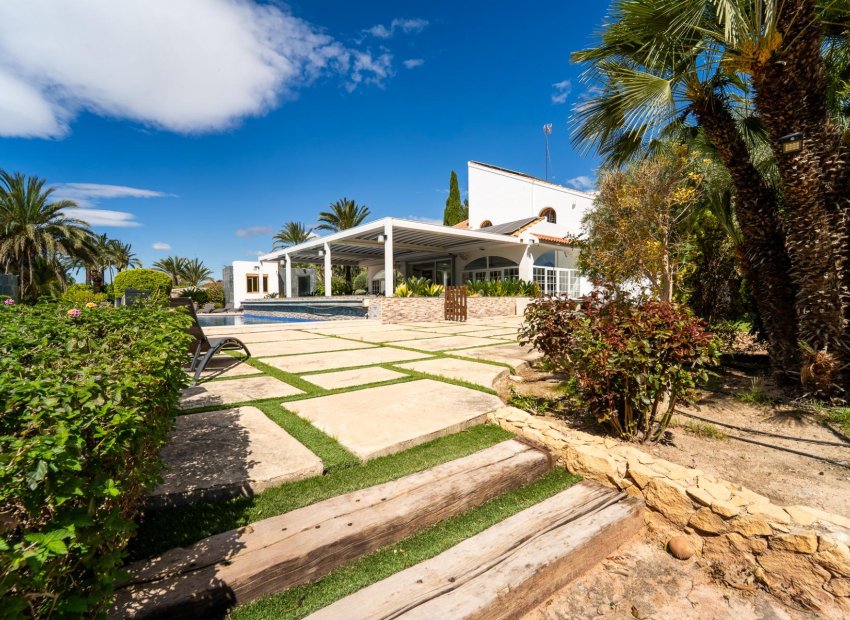 Herverkoop - Chalet - Elche Pedanías - Carretera santa pola