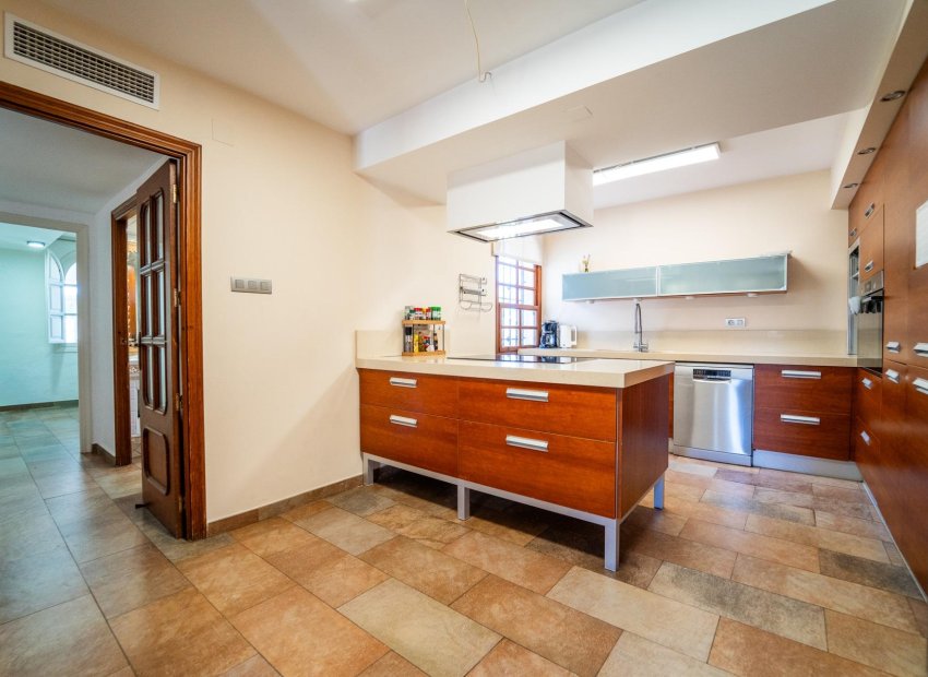 Herverkoop - Chalet - Elche Pedanías - Carretera santa pola