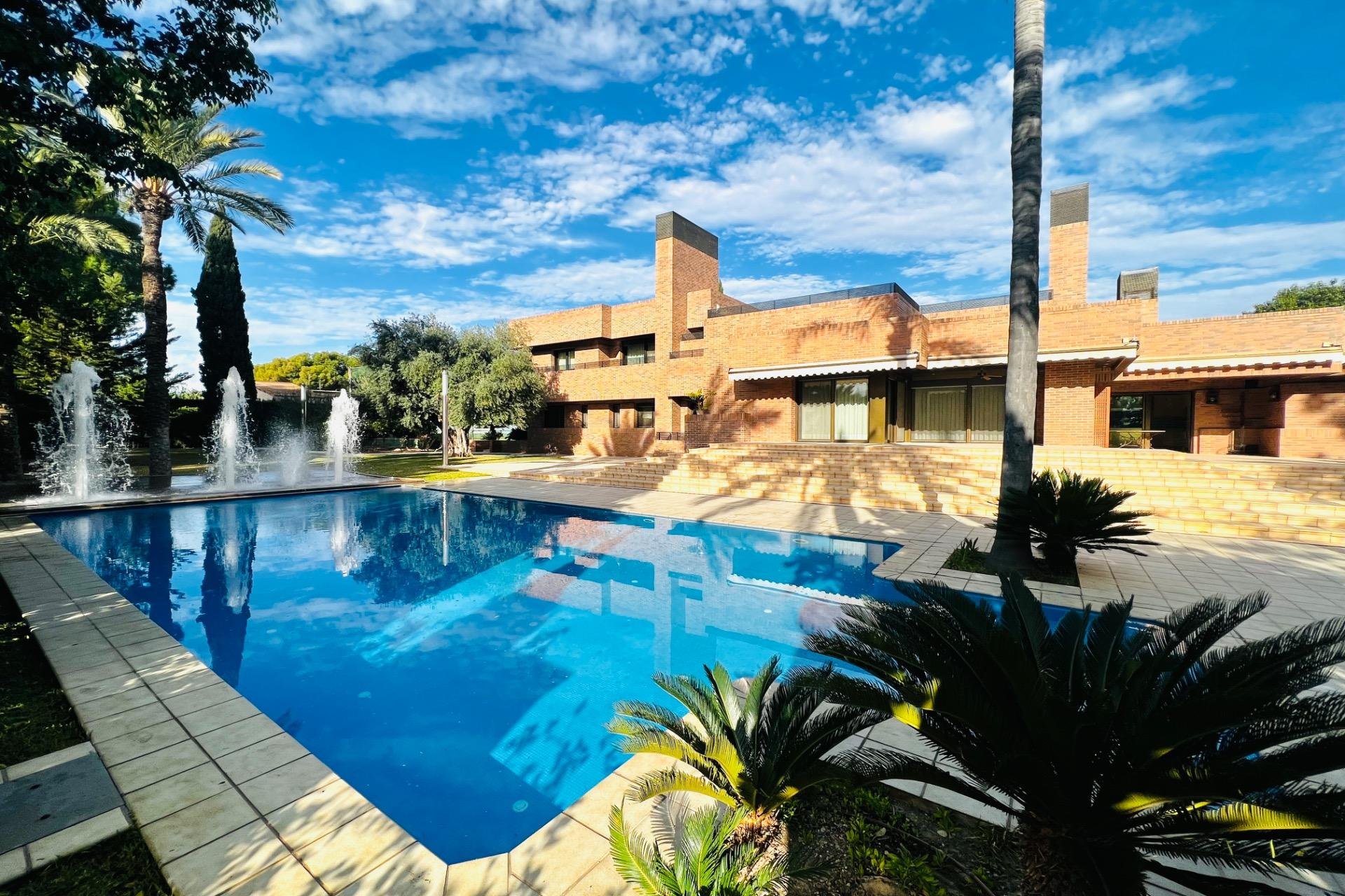Herverkoop - Chalet - Elche Pedanías - Matola