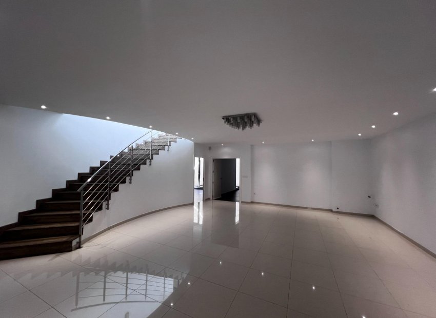 Herverkoop - Chalet - Elche Pedanías - Peña las Águilas