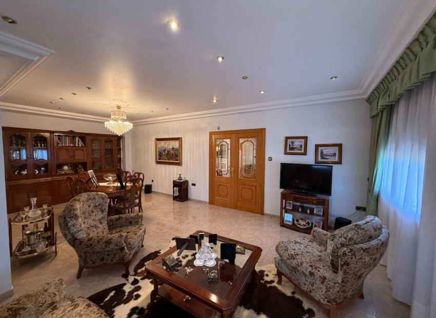 Herverkoop - Chalet - Elche Pedanías - Valverde