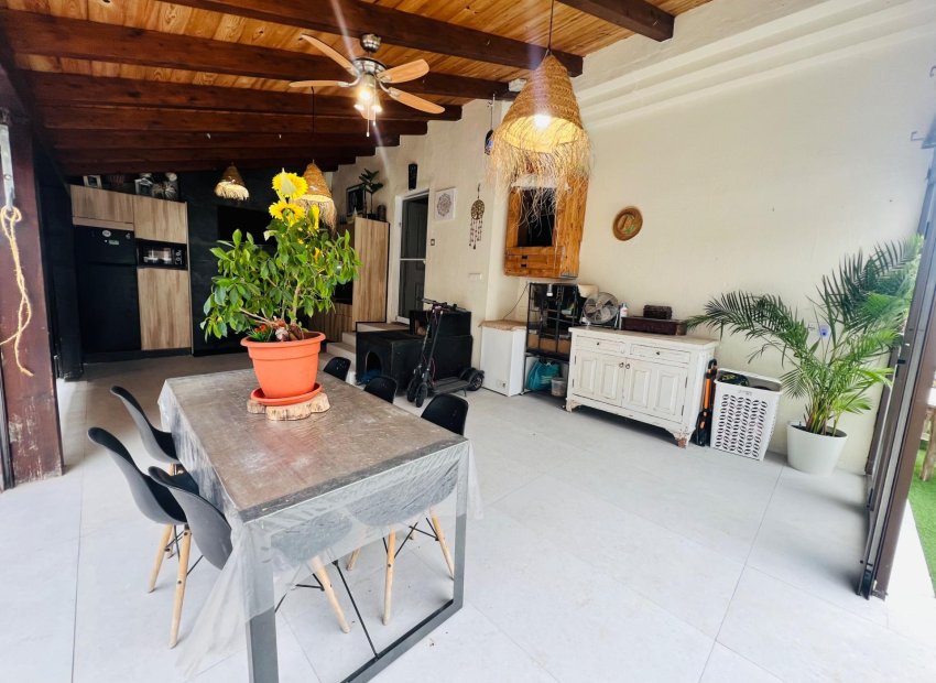 Herverkoop - Chalet - Gran alacant - Avda. mediterraneo