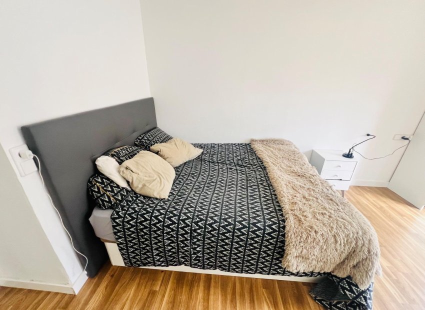 Herverkoop - Chalet - Gran alacant - Avda. mediterraneo