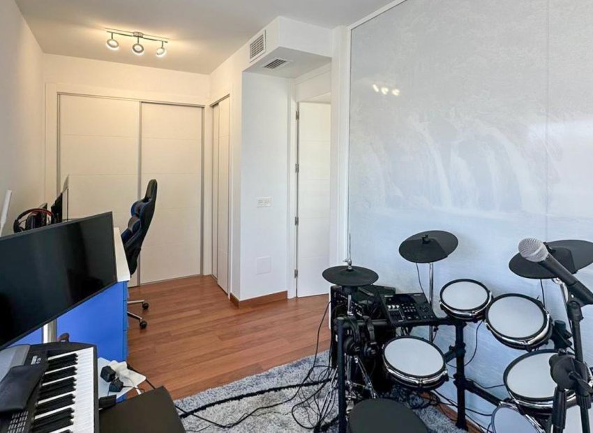 Herverkoop - Chalet - Gran alacant - Monte y Mar