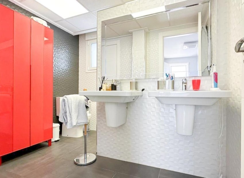 Herverkoop - Chalet - Gran alacant - Monte y Mar