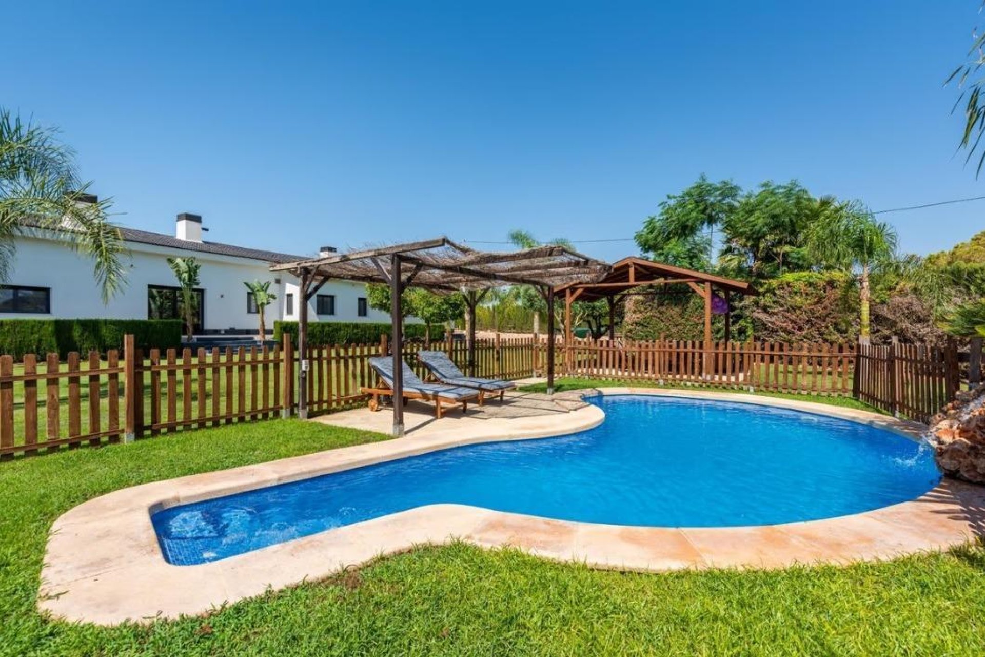 Herverkoop - Chalet - Las bayas - Las Bayas-Asprillas