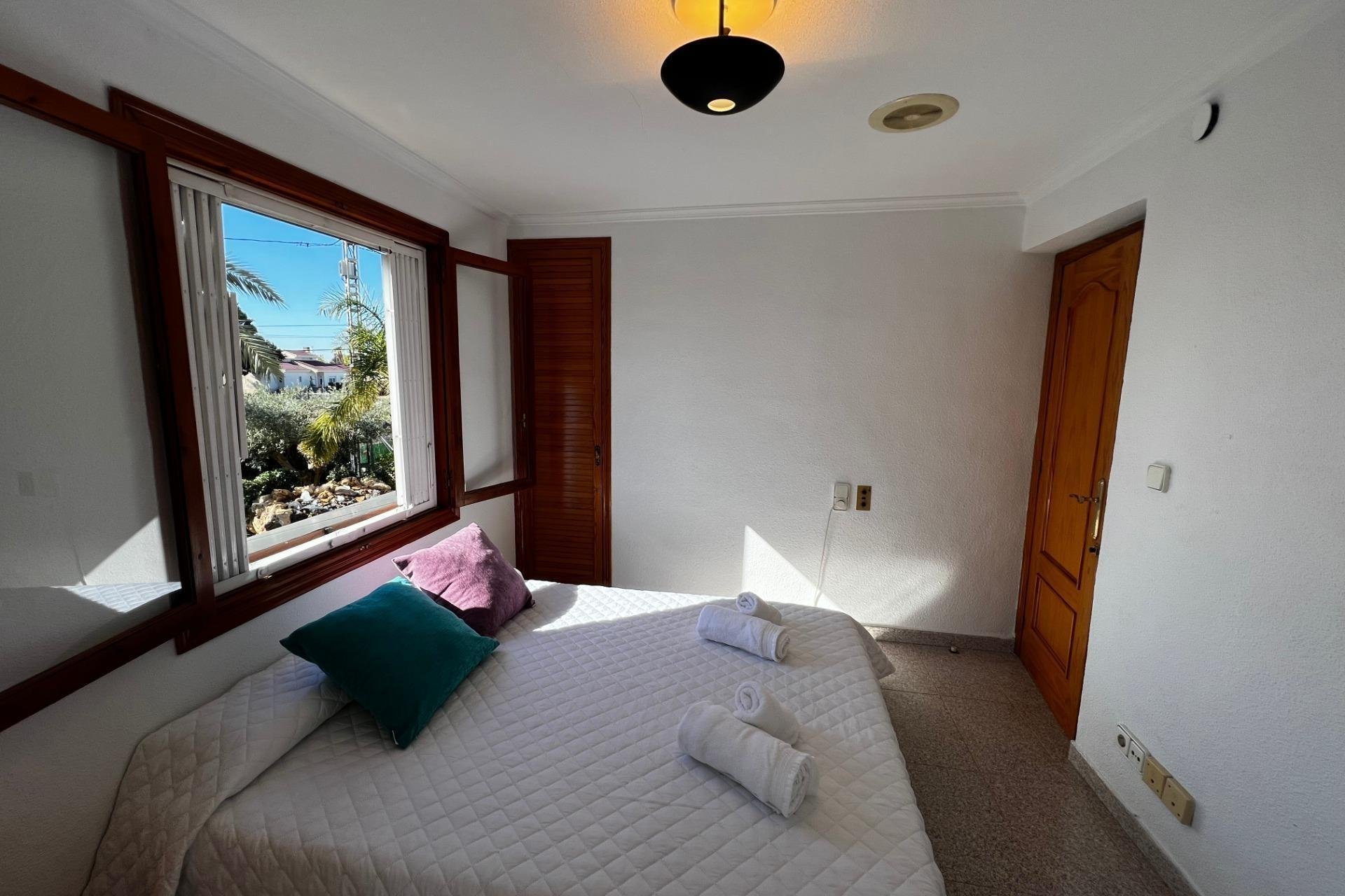 Herverkoop - Chalet - Las bayas - Las Bayas-Asprillas