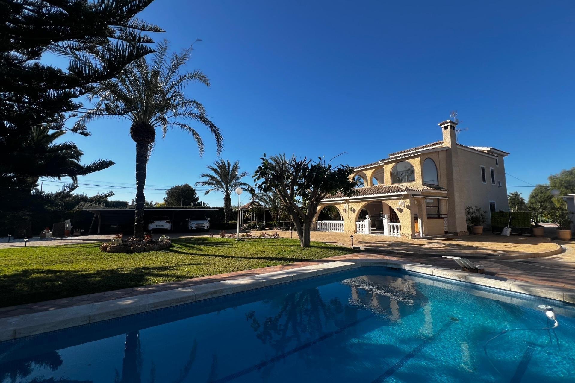 Herverkoop - Chalet - Las bayas - Las Bayas-Asprillas