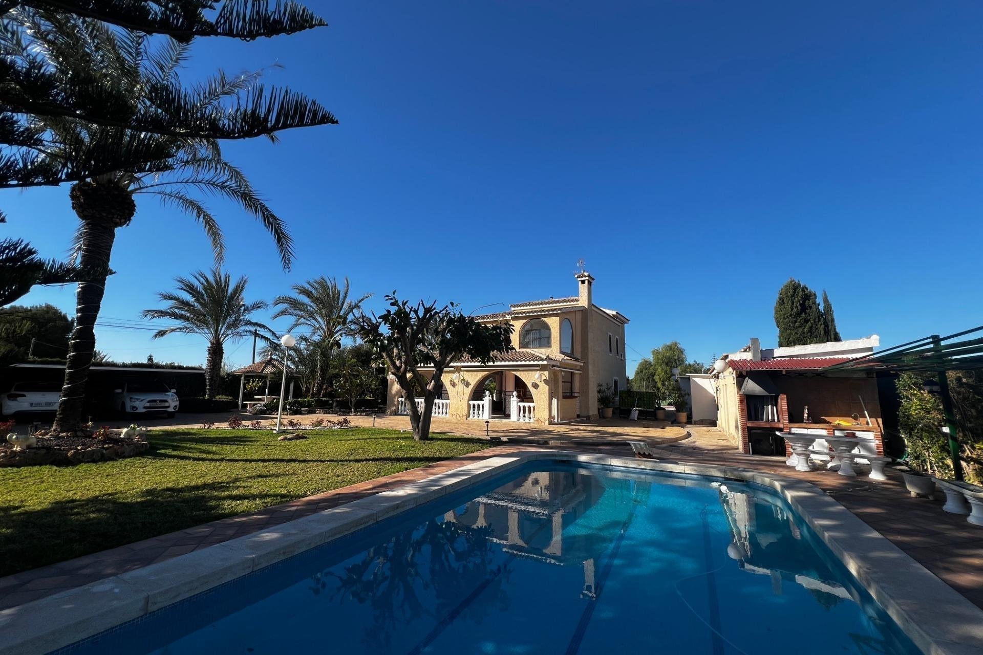 Herverkoop - Chalet - Las bayas - Las Bayas-Asprillas