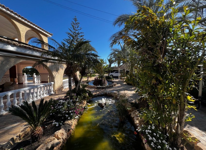 Herverkoop - Chalet - Las bayas - Las Bayas-Asprillas