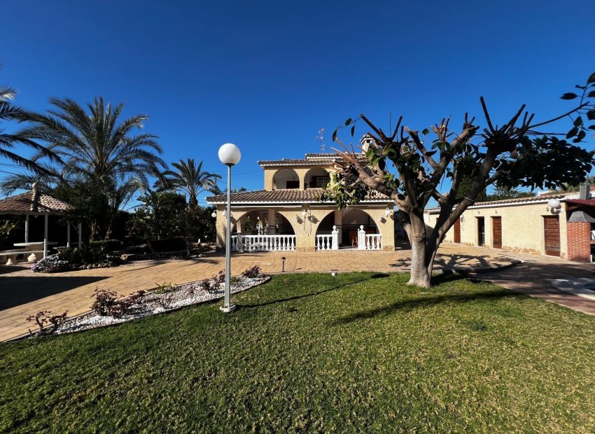 Herverkoop - Chalet - Las bayas - Las Bayas-Asprillas