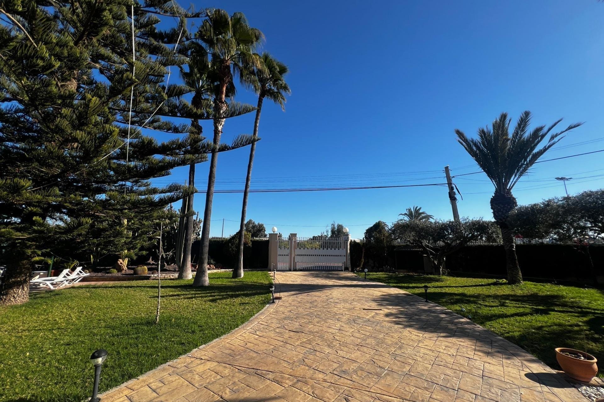 Herverkoop - Chalet - Las bayas - Las Bayas-Asprillas