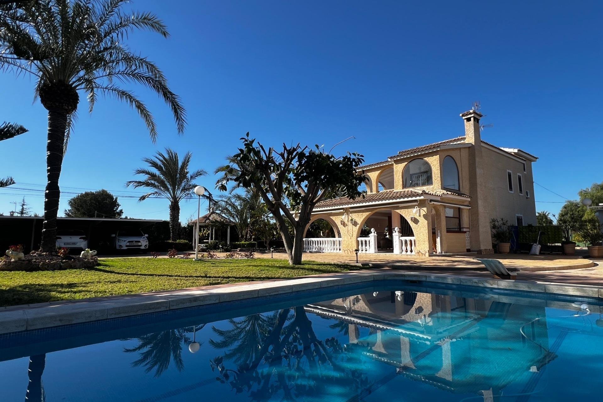 Herverkoop - Chalet - Las bayas - Las Bayas-Asprillas