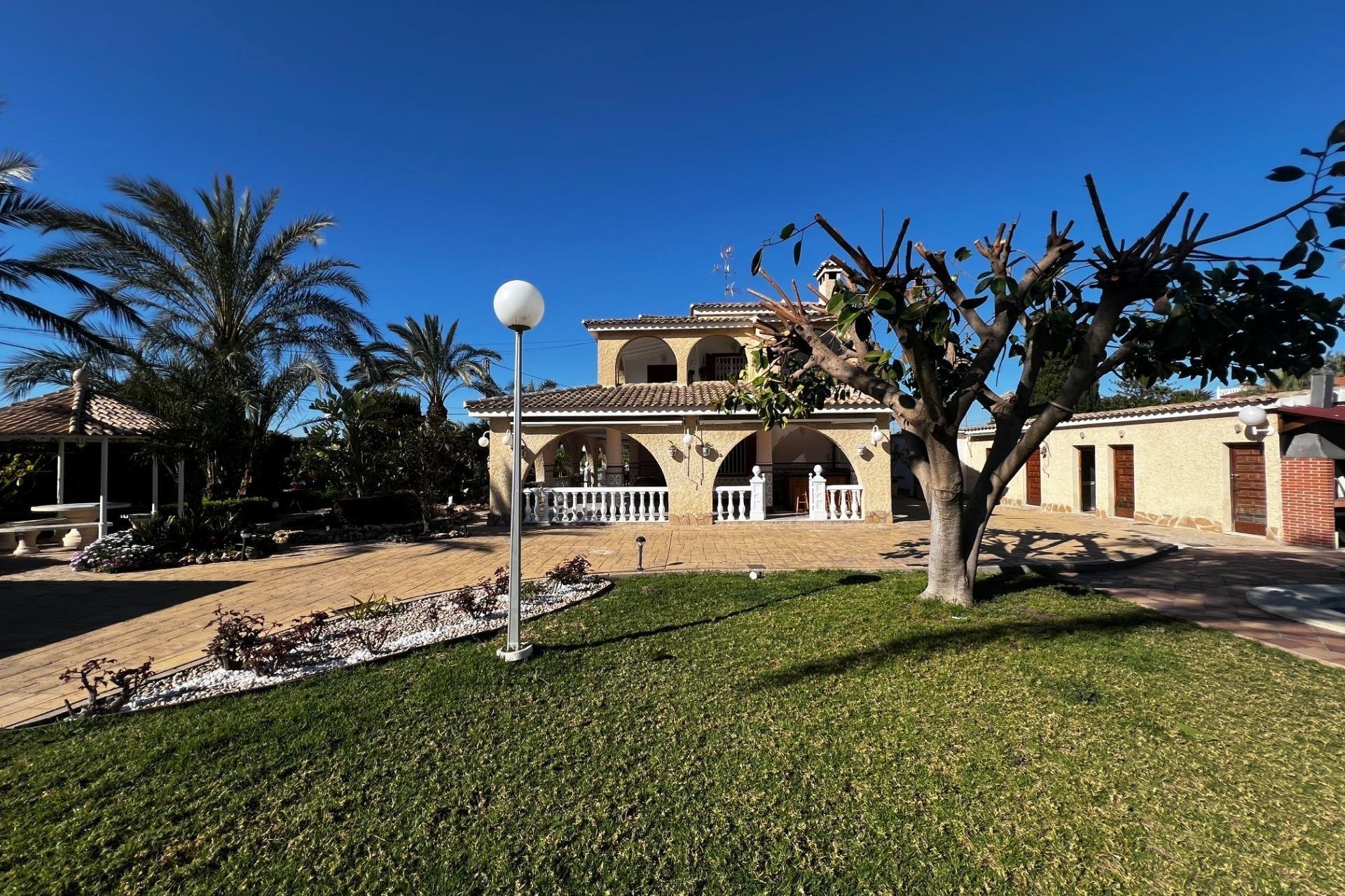 Herverkoop - Chalet - Las bayas - Las Bayas-Asprillas