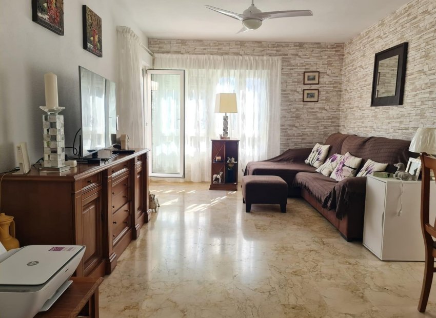 Herverkoop - Chalet - Orihuela Costa - Campos de Golf
