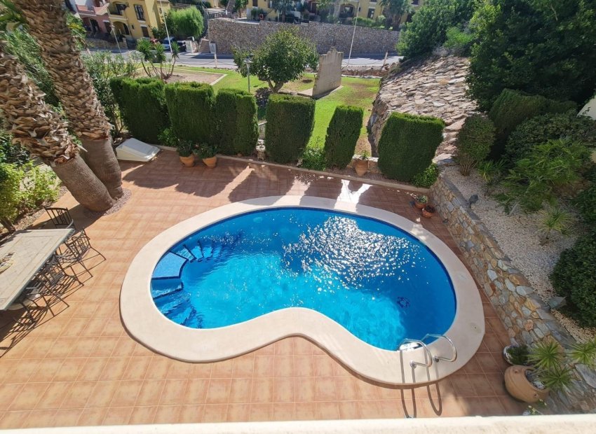 Herverkoop - Chalet - Orihuela Costa - Campos de Golf