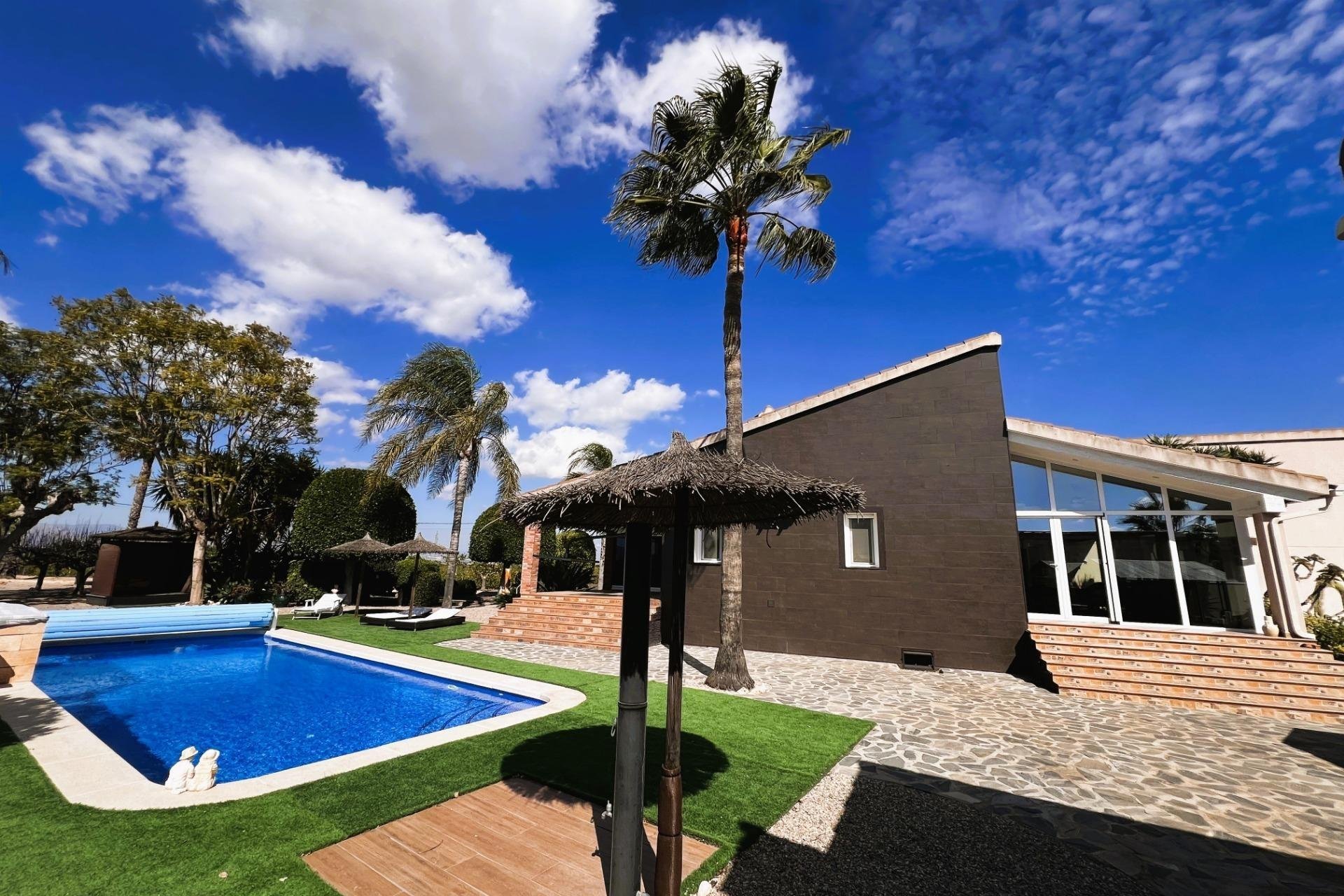 Herverkoop - Chalet - Orihuela