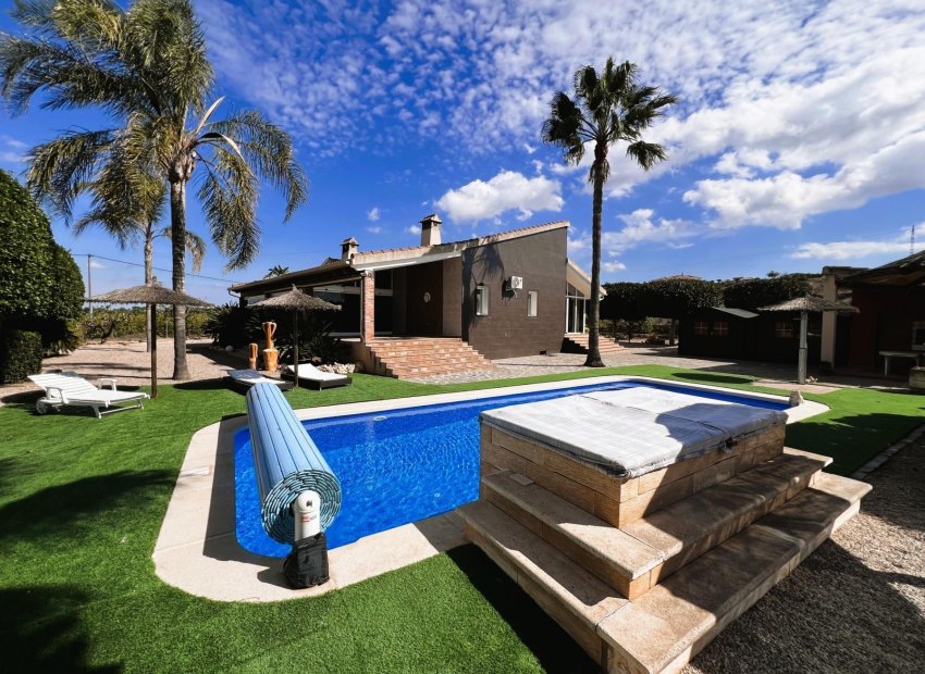 Herverkoop - Chalet - Orihuela