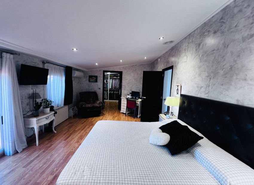 Herverkoop - Chalet - Peña las aguilas - Peña de Las Águilas