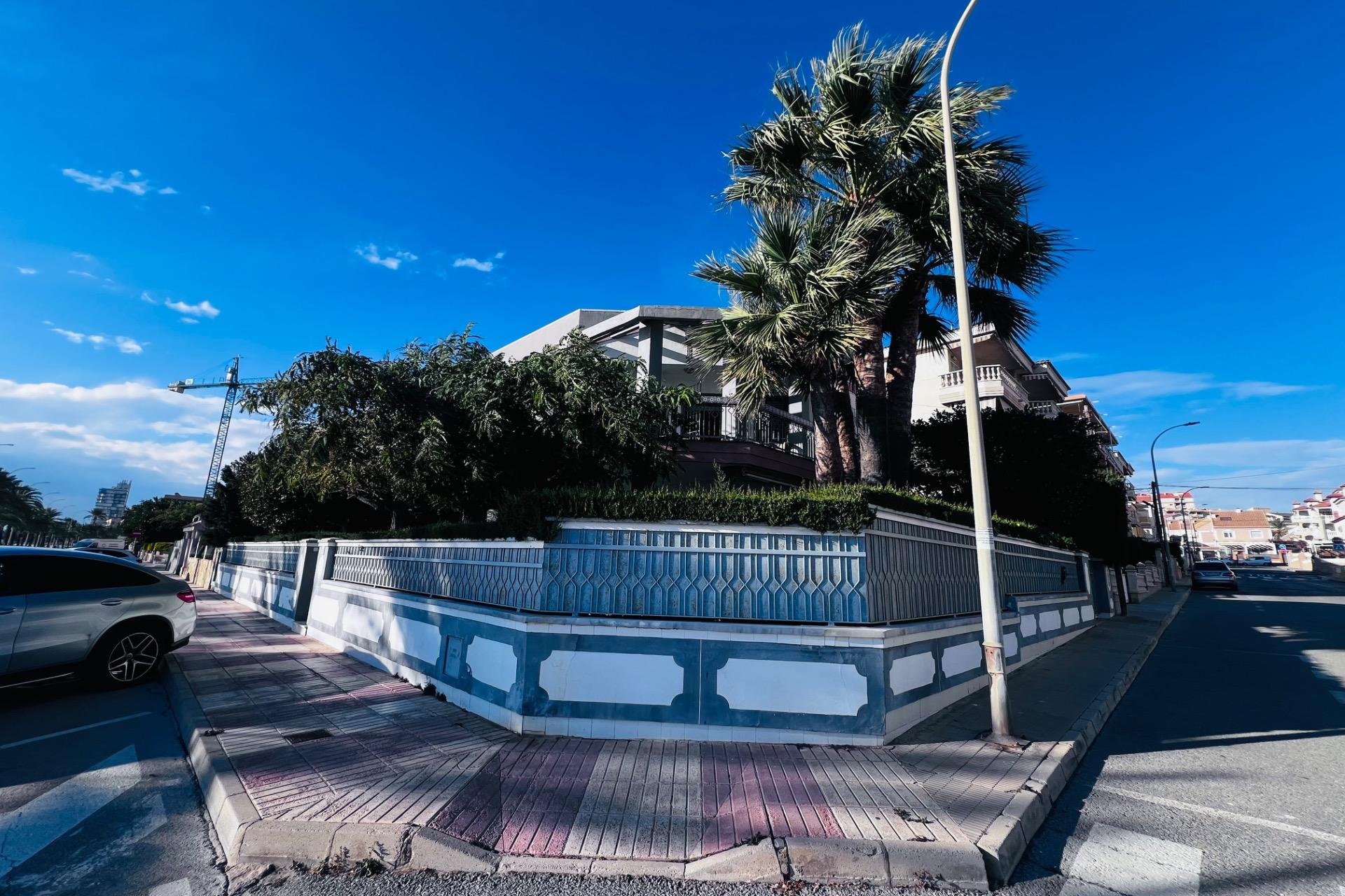 Herverkoop - Chalet - Santa Pola - Santiago bernabeu