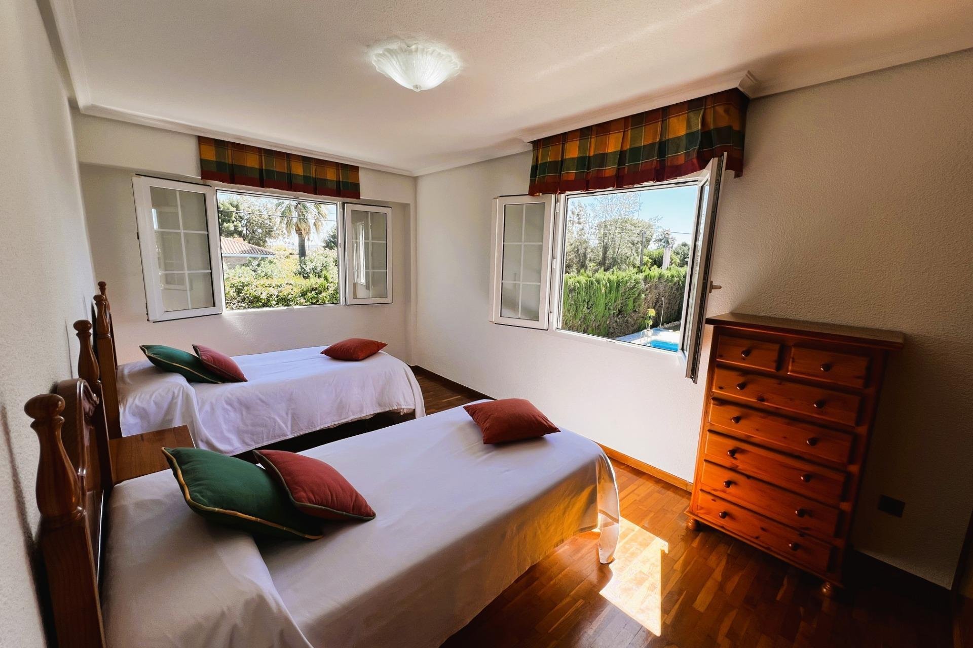 Herverkoop - Chalet - Valverde (Alicante) - Valverde