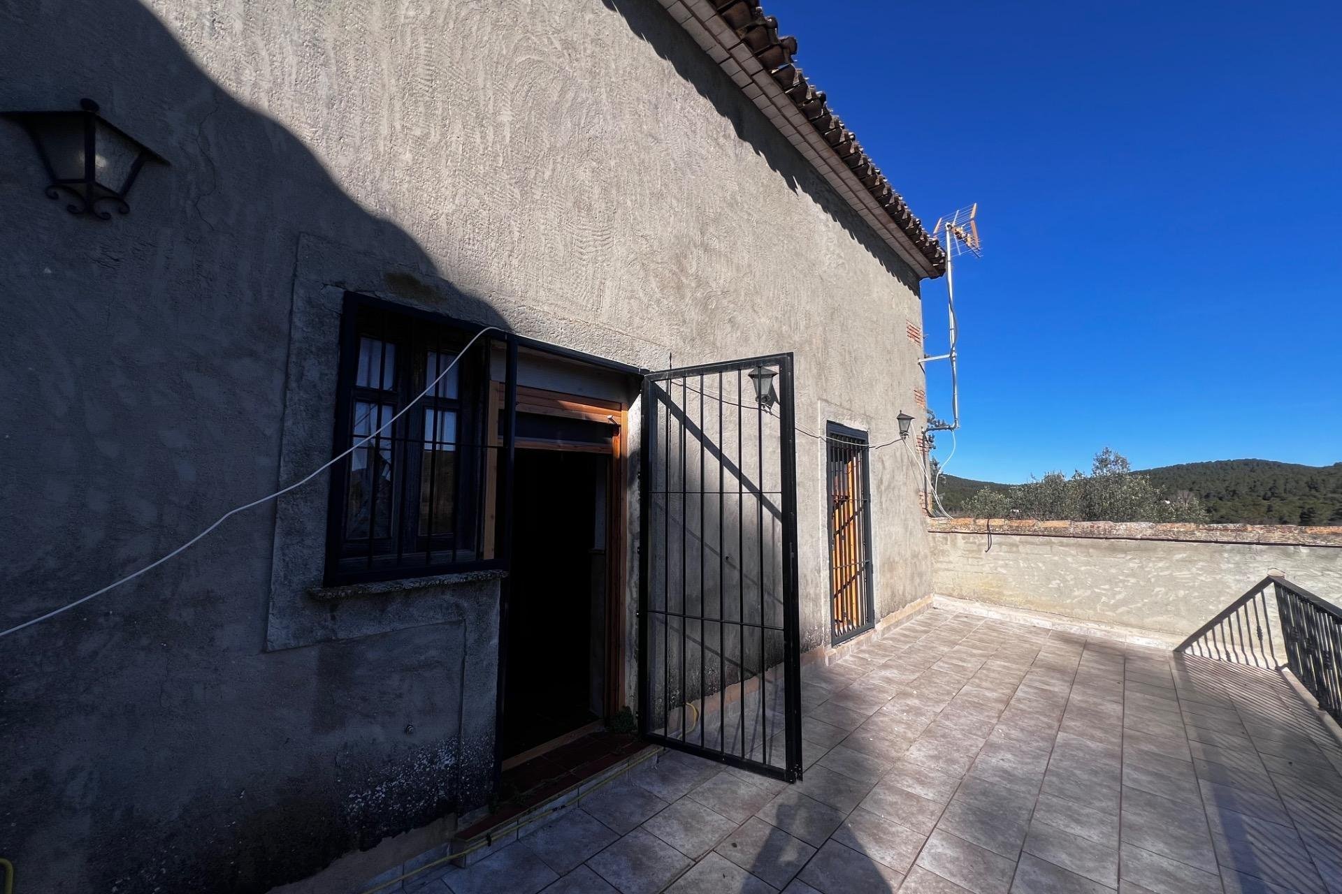 Herverkoop - Finca rústica - Bocairent - Sierra de Mariola