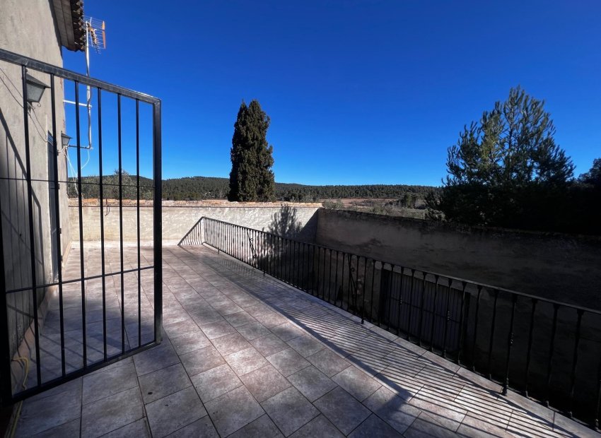 Herverkoop - Finca rústica - Bocairent - Sierra de Mariola