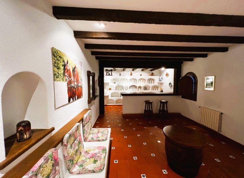 Herverkoop - Finca rústica - Novelda - SERRETA