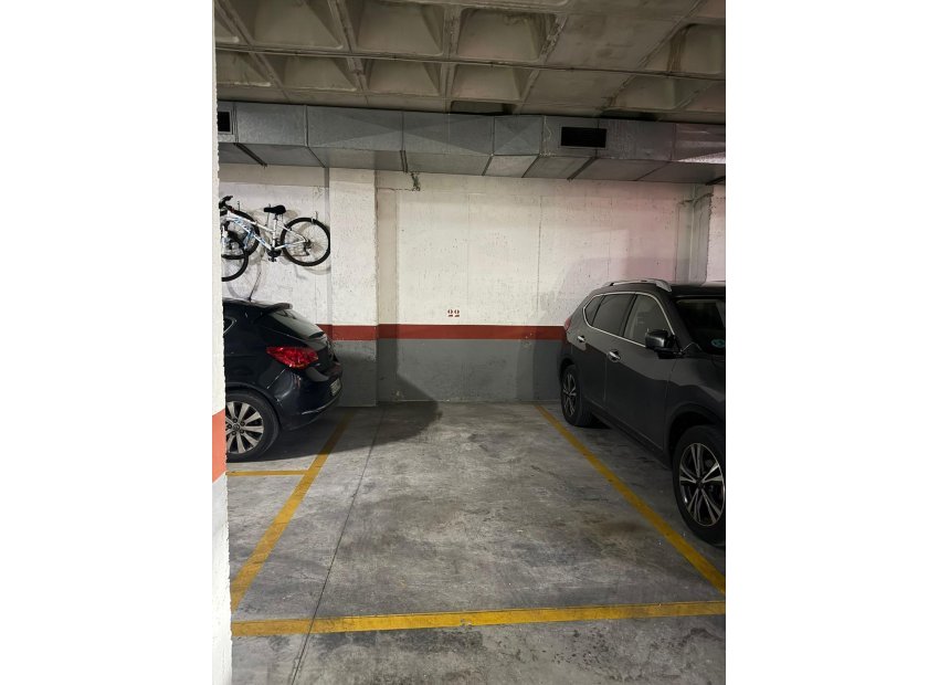 Herverkoop - Garage - Elche - Universidad - Ciudad deportiva