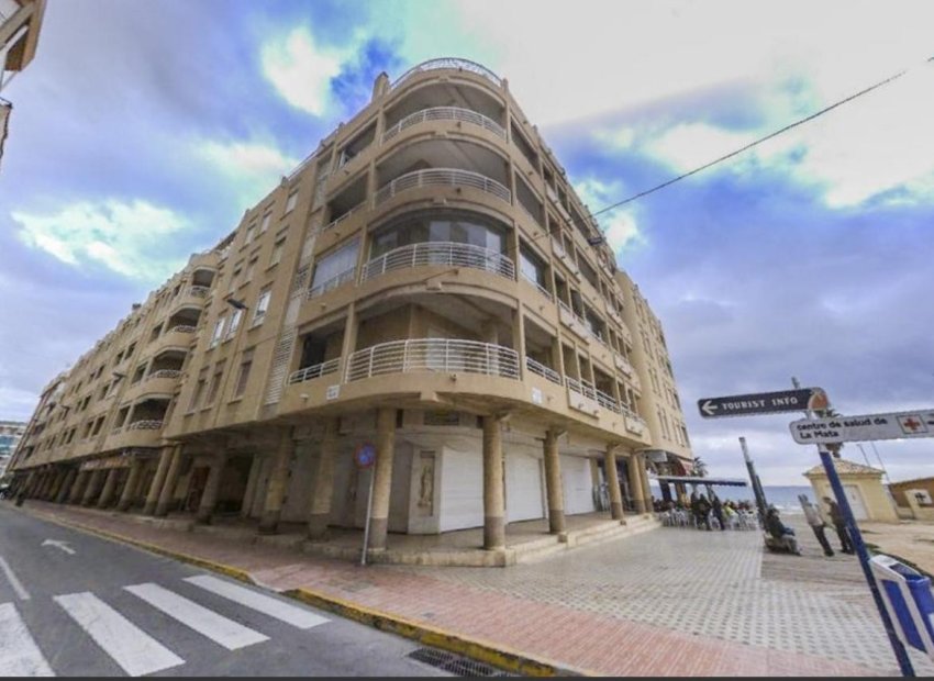 Herverkoop - Garage - Torrevieja - La Mata