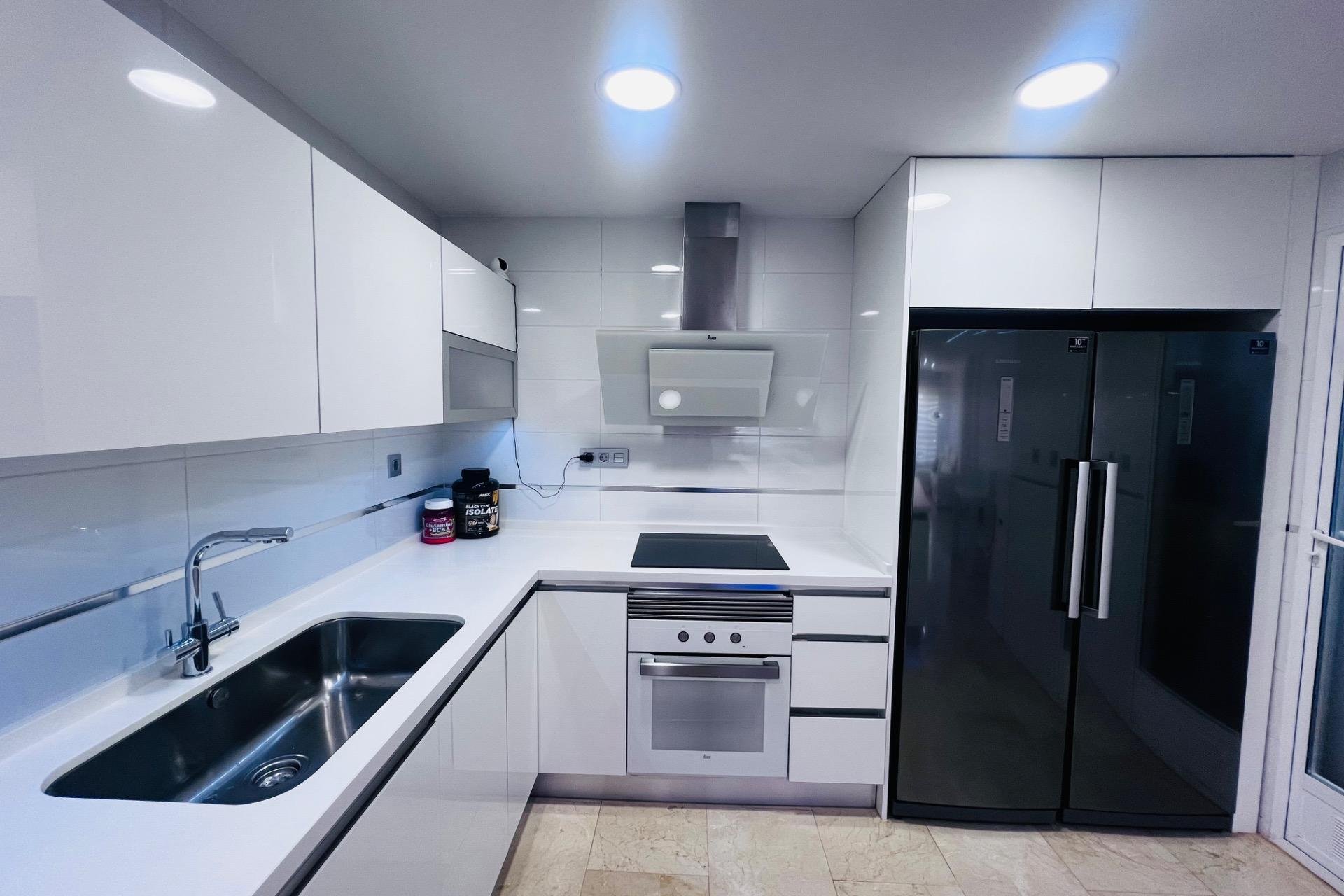 Herverkoop - Herenhuis - Elche - Campo de Fútbol