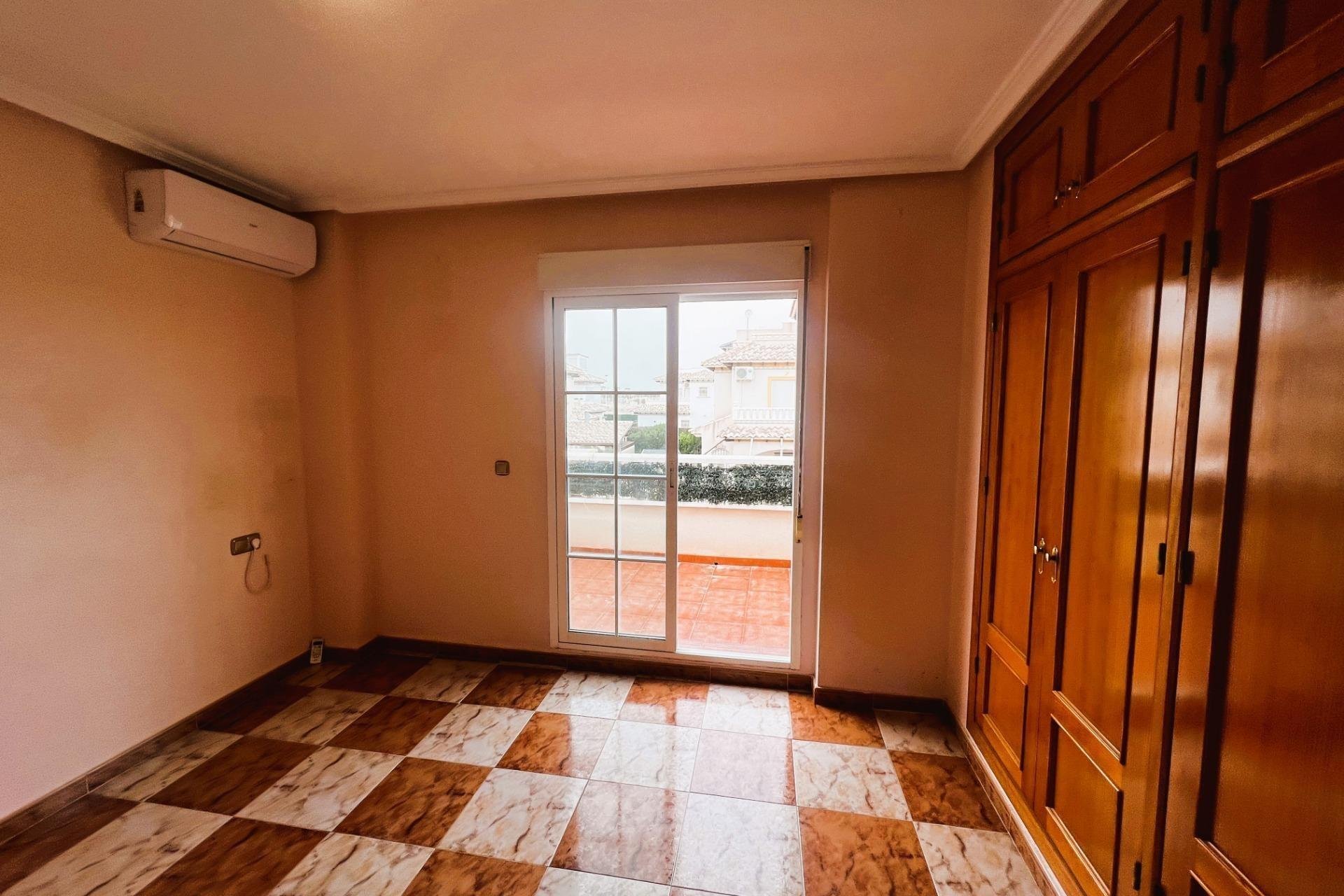 Herverkoop - Herenhuis - La marina - El pinet