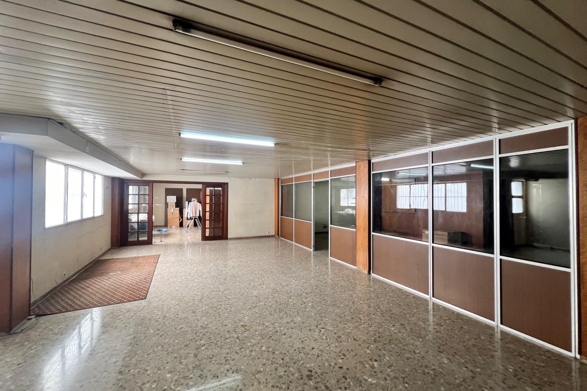 Herverkoop - Local comercial - Alicante - Centro