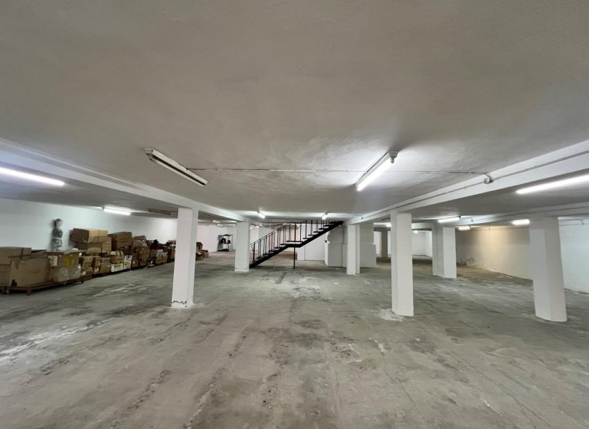 Herverkoop - Local comercial - Alicante - Centro