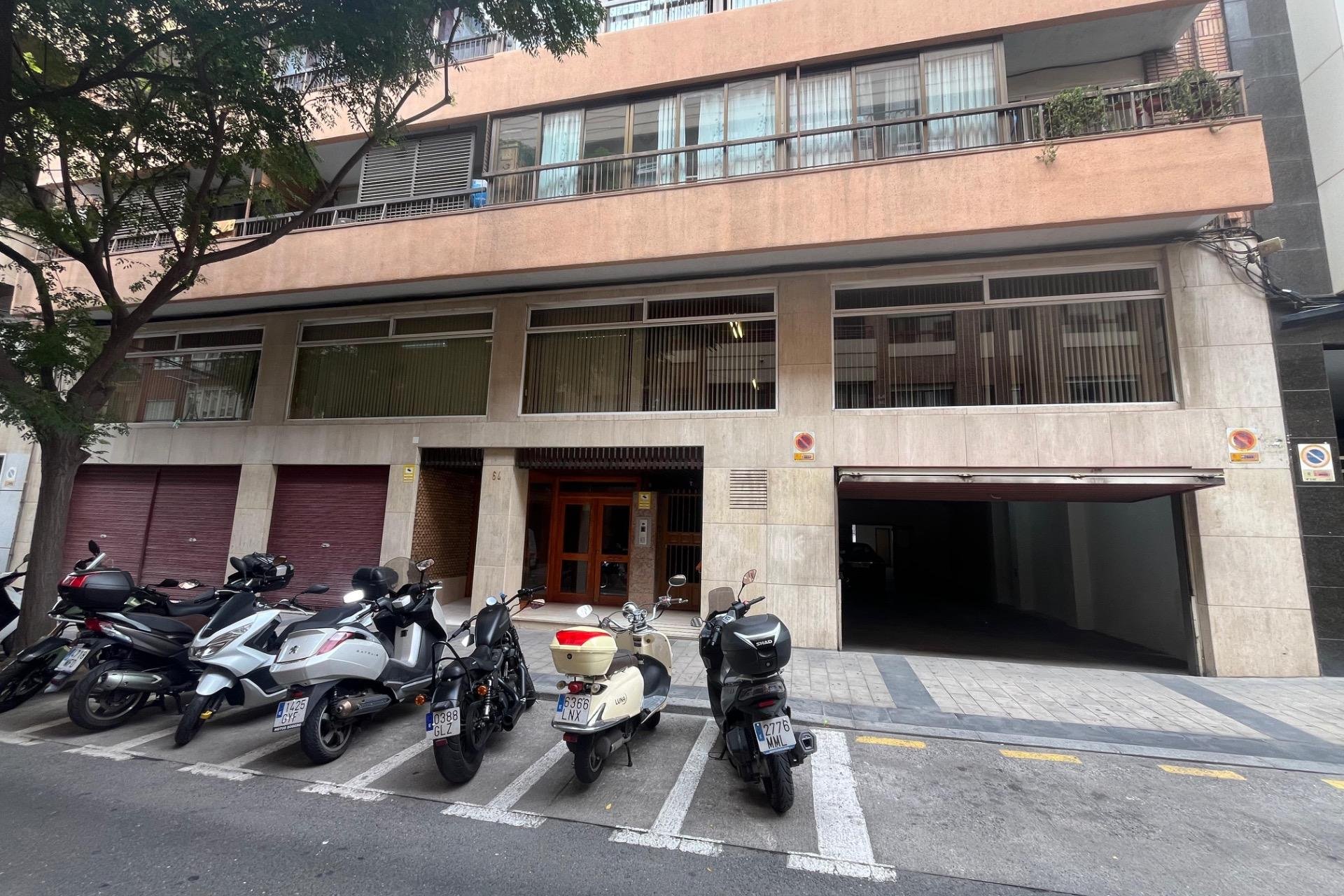 Herverkoop - Local comercial - Alicante - Centro