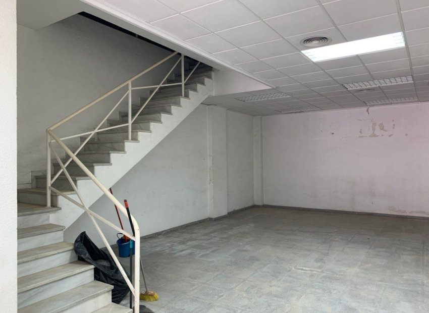 Herverkoop - Local comercial - Elche - Sector Quinto