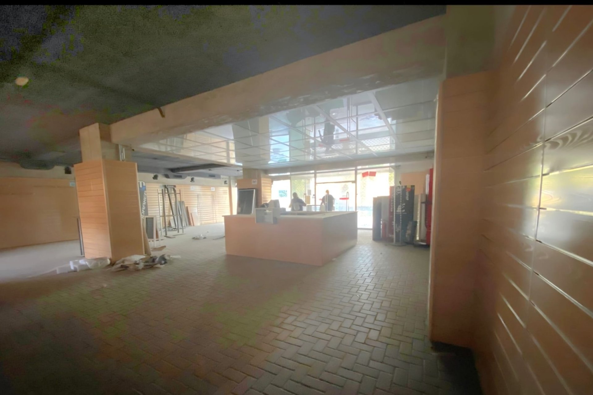 Herverkoop - Local comercial - Elche - Zona Universidad