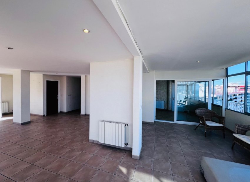 Herverkoop - Penthouse - Alicante - Garbinet-Parque de las Avenidas