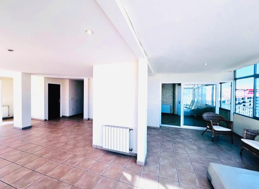 Herverkoop - Penthouse - Alicante - Garbinet-Parque de las Avenidas