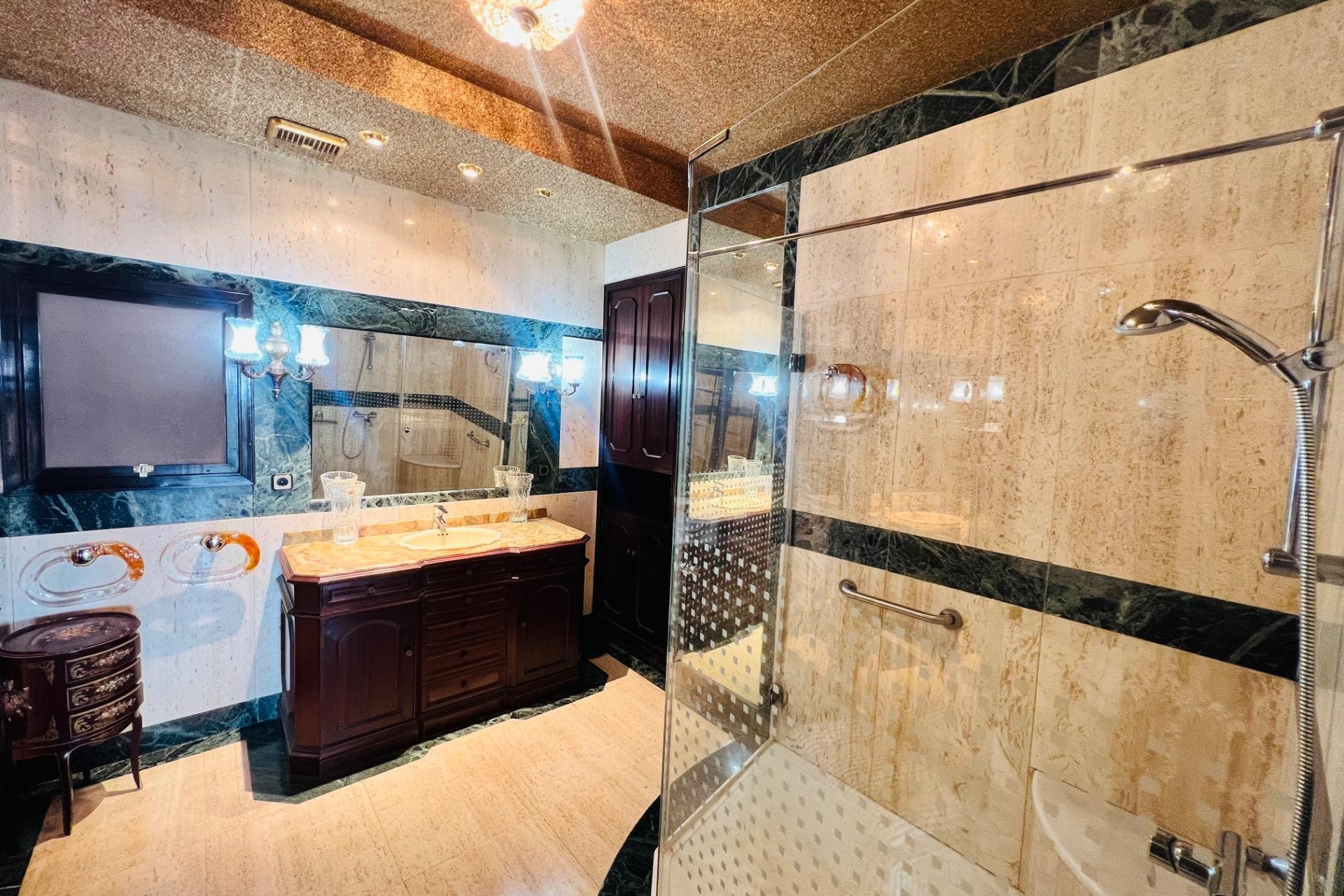 Herverkoop - Piso - Alicante - Centro Tradicional