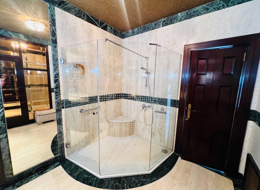 Herverkoop - Piso - Alicante - Centro Tradicional