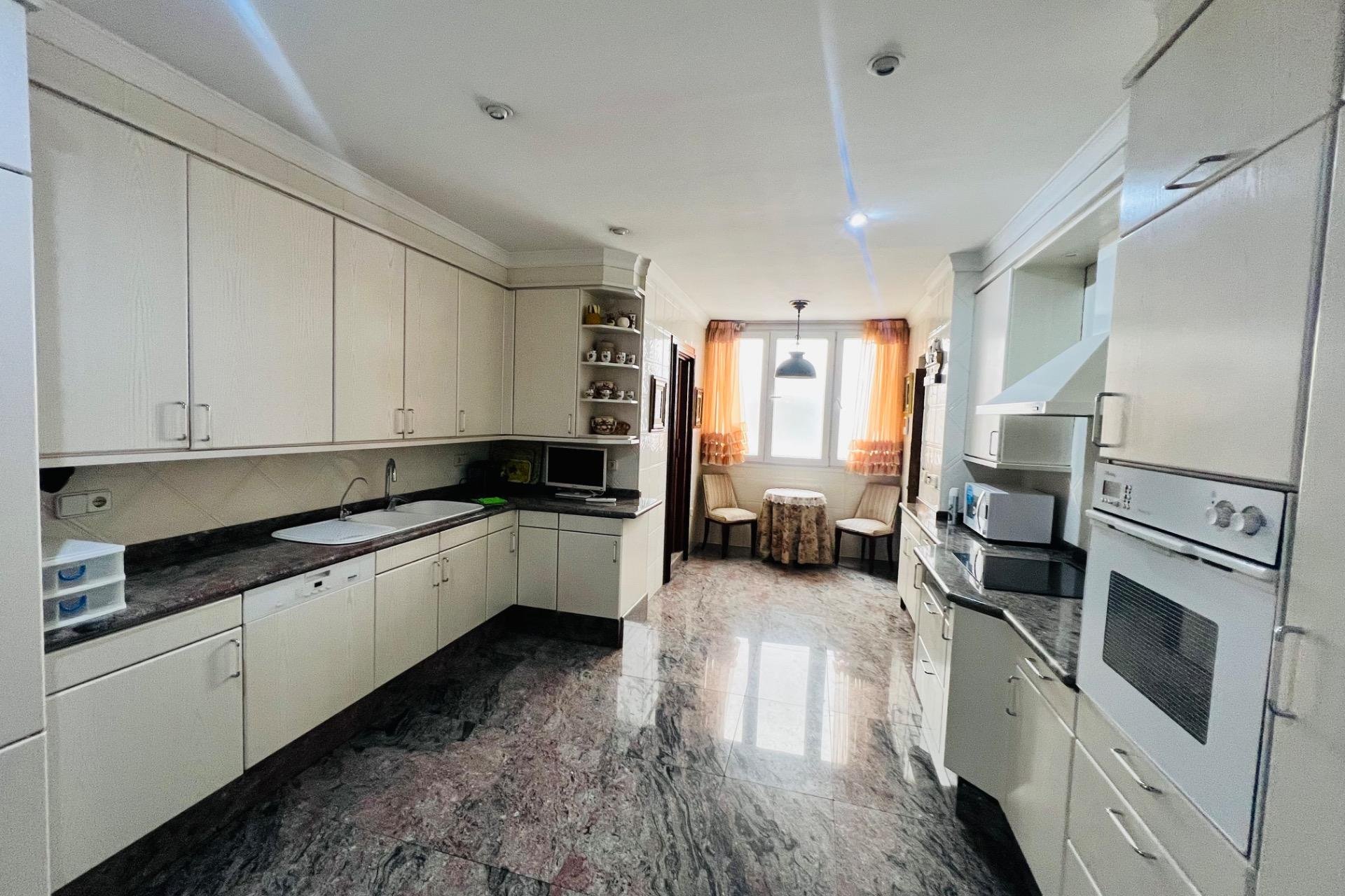 Herverkoop - Piso - Alicante - Centro Tradicional