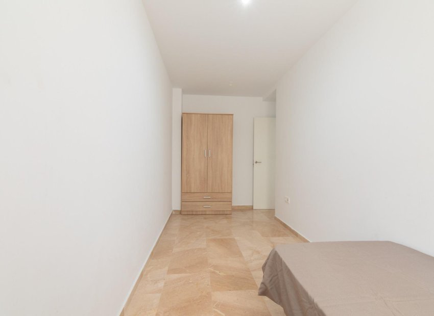 Herverkoop - Piso - Elche - Altabix