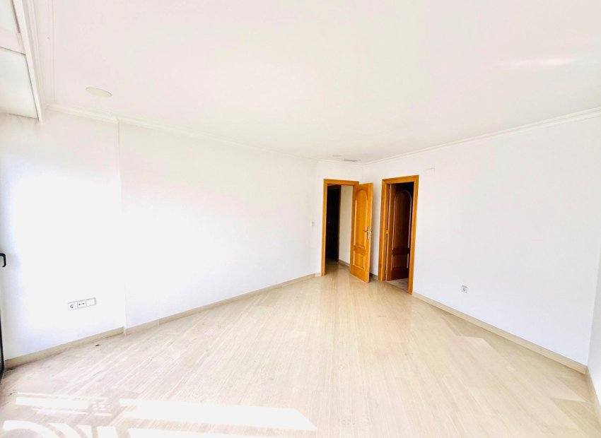 Herverkoop - Piso - Elche - Centro