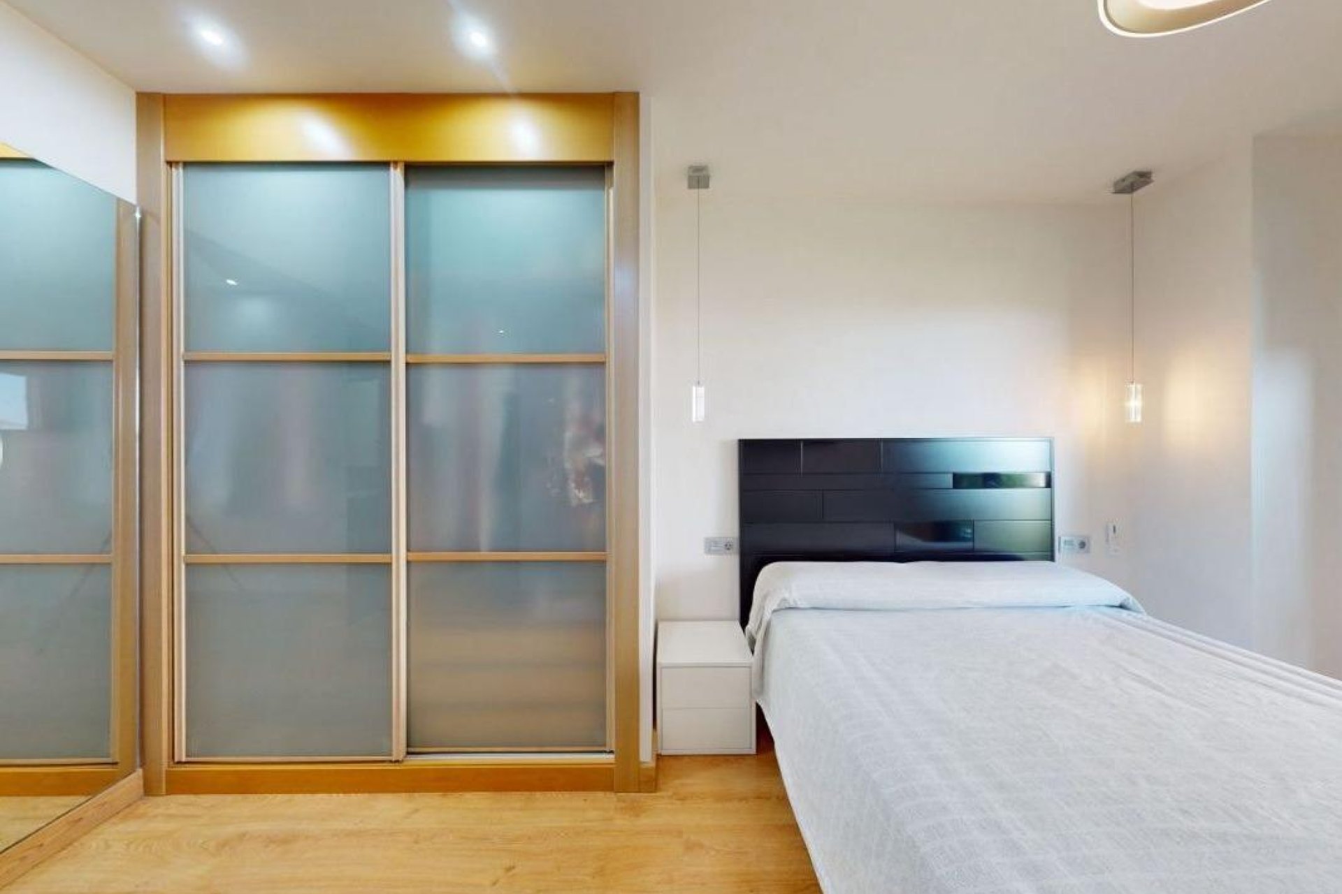 Herverkoop - Piso - Elche - Sector V-El Canal