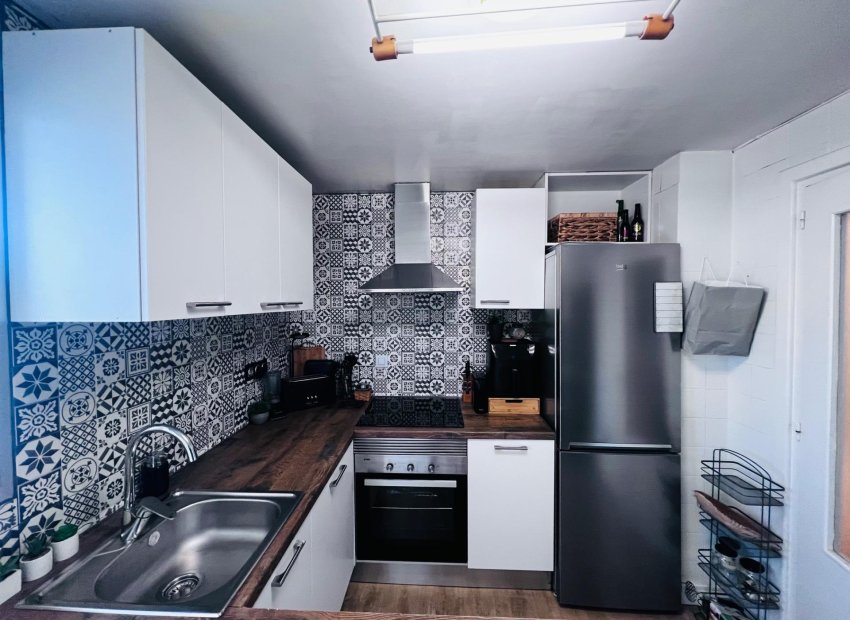 Herverkoop - Piso - Elche - Sector V-El Canal